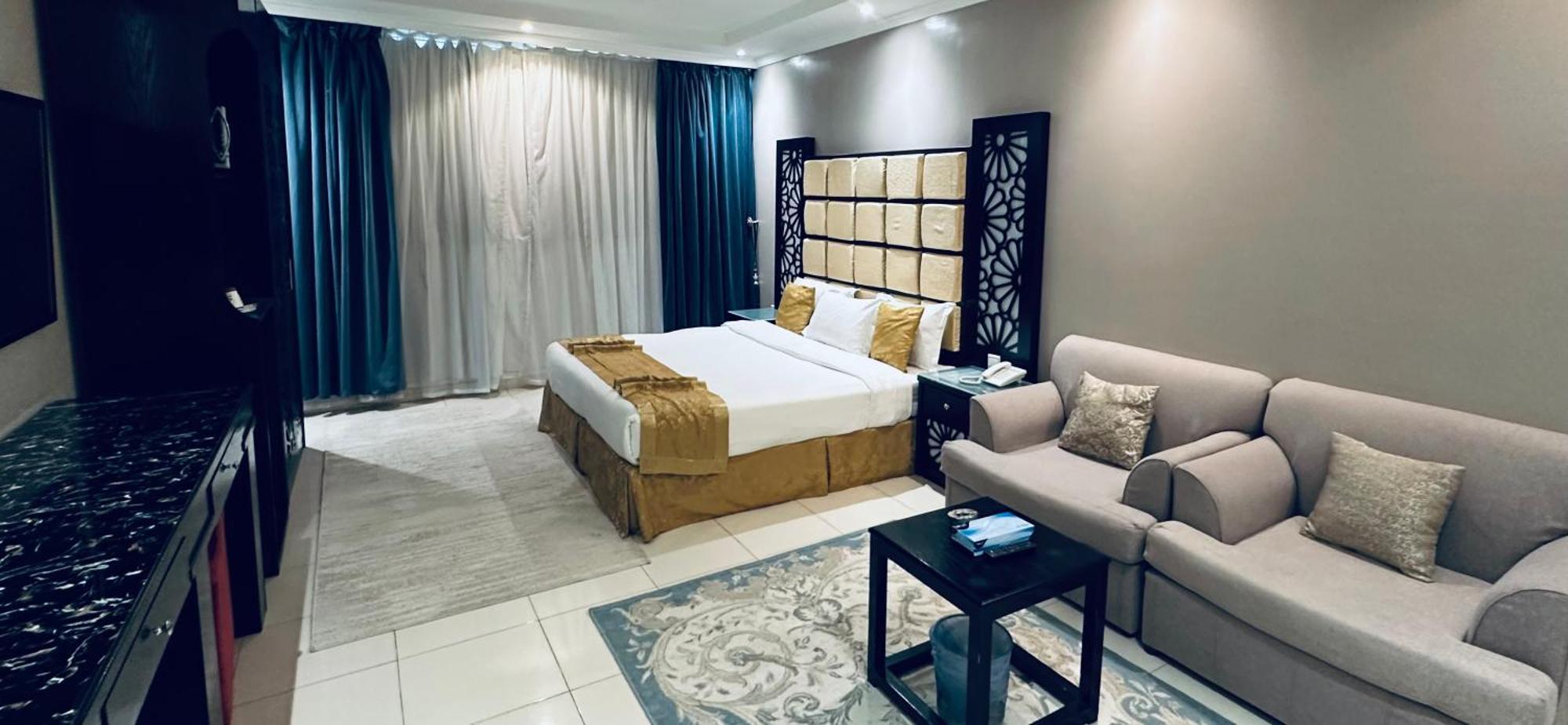 Al Lord Hotel Abu Qa'ar エクステリア 写真
