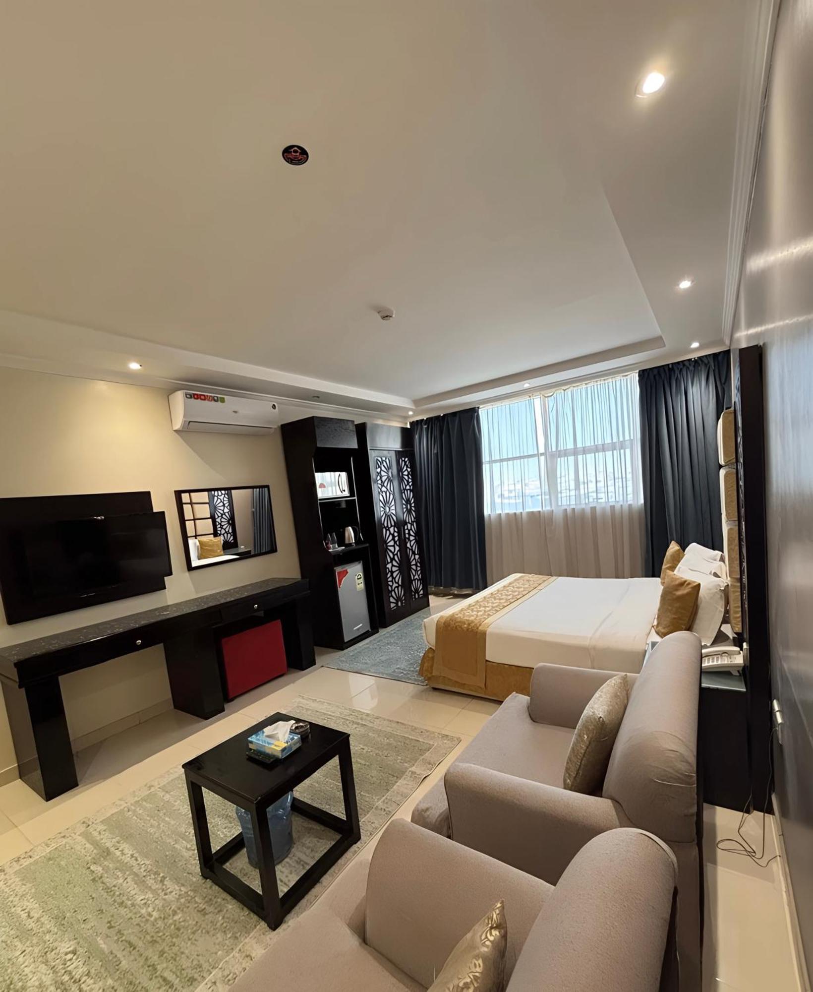 Al Lord Hotel Abu Qa'ar エクステリア 写真